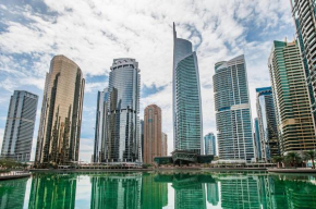 Ahlan Holiday Homes - MARINA SKYLINE VIEW 1BR - Armada Tower 3